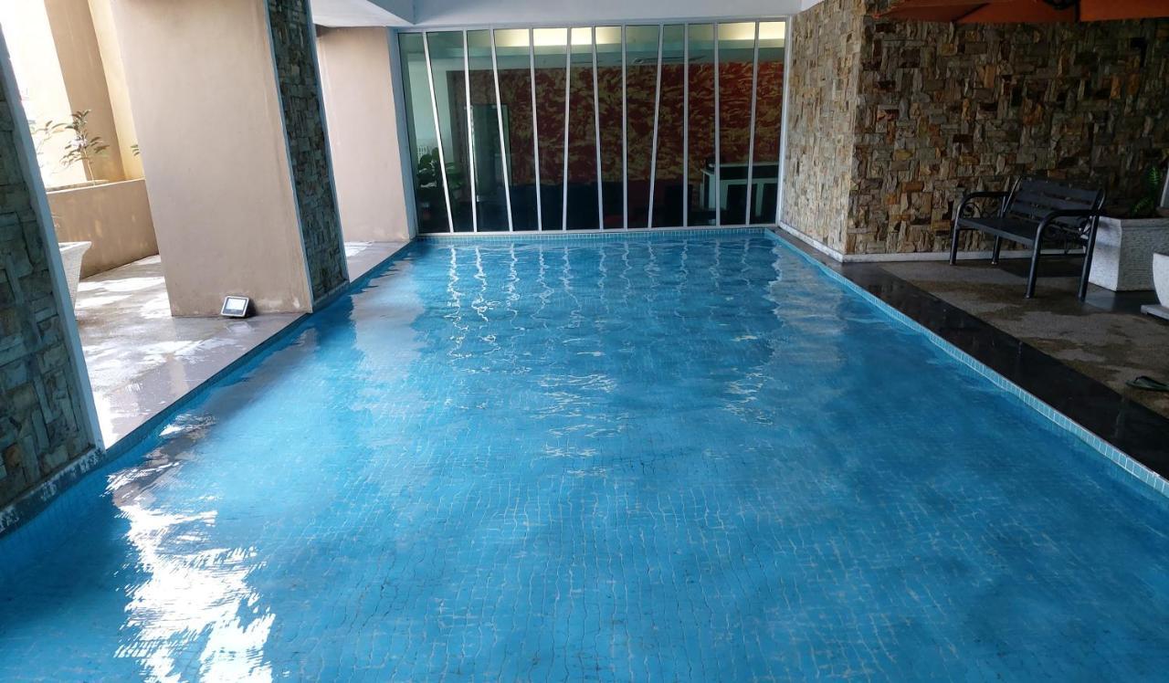 The Viana Apartment 1 Kota Bharu Esterno foto