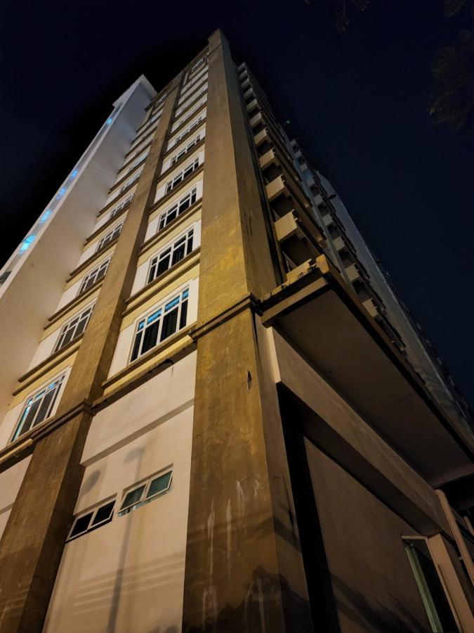 The Viana Apartment 1 Kota Bharu Esterno foto